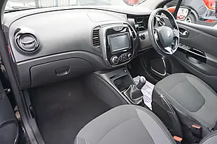 Used 2016 Renault Captur Dynamique Nav Black - Interior and Exterior details 13