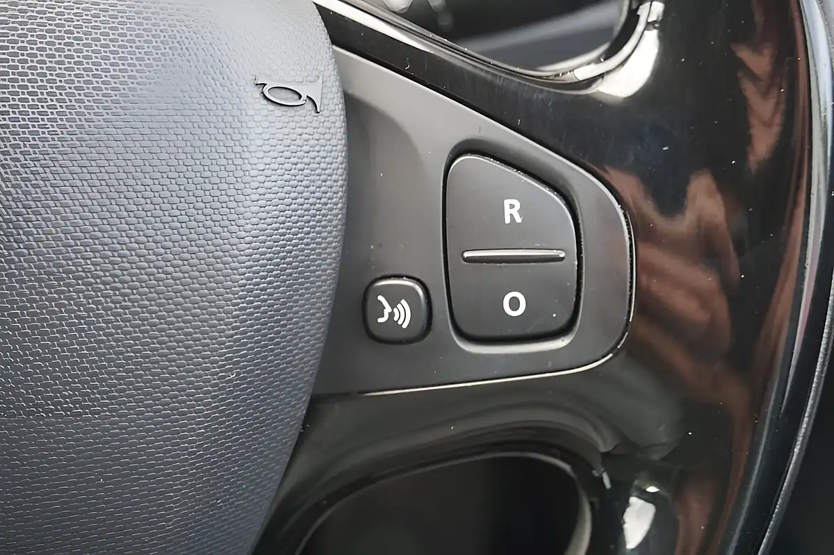 Used 2016 Renault Captur Dynamique Nav Black - Interior and Exterior details 19