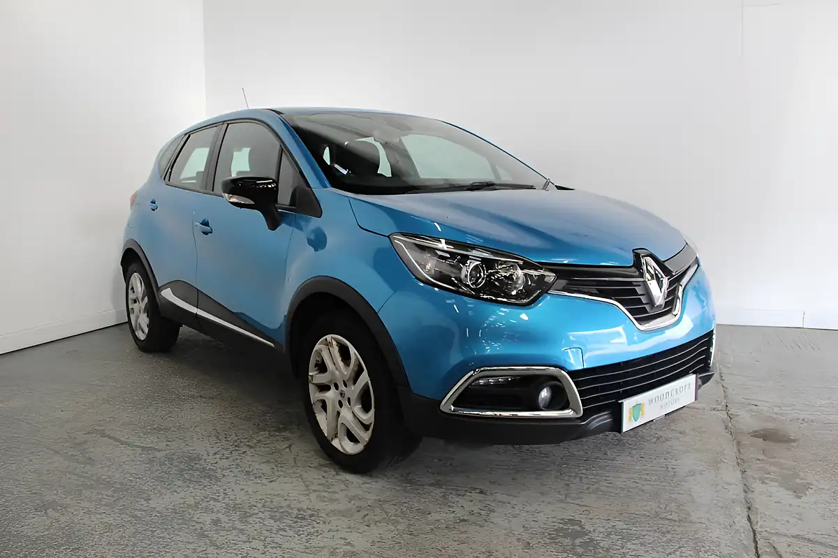 Used 2016 Renault Captur Dynamique Nav Blue - Front View