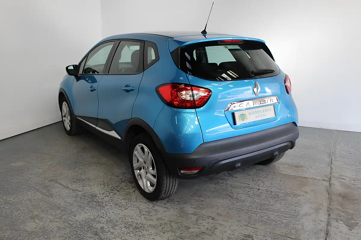 Used 2016 Renault Captur Dynamique Nav Blue - Interior and Exterior details 5