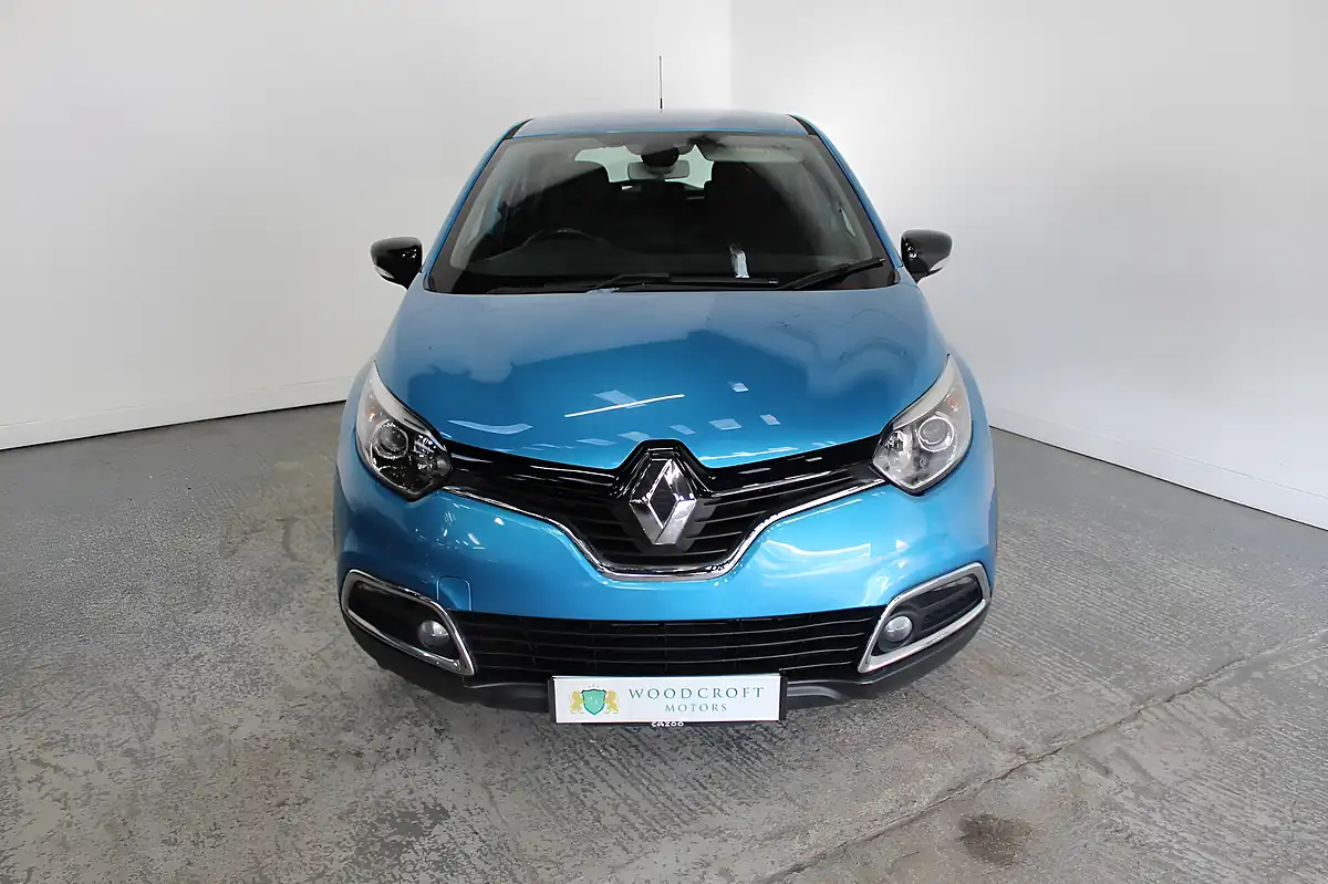 Used 2016 Renault Captur Dynamique Nav Blue - Interior and Exterior details 9