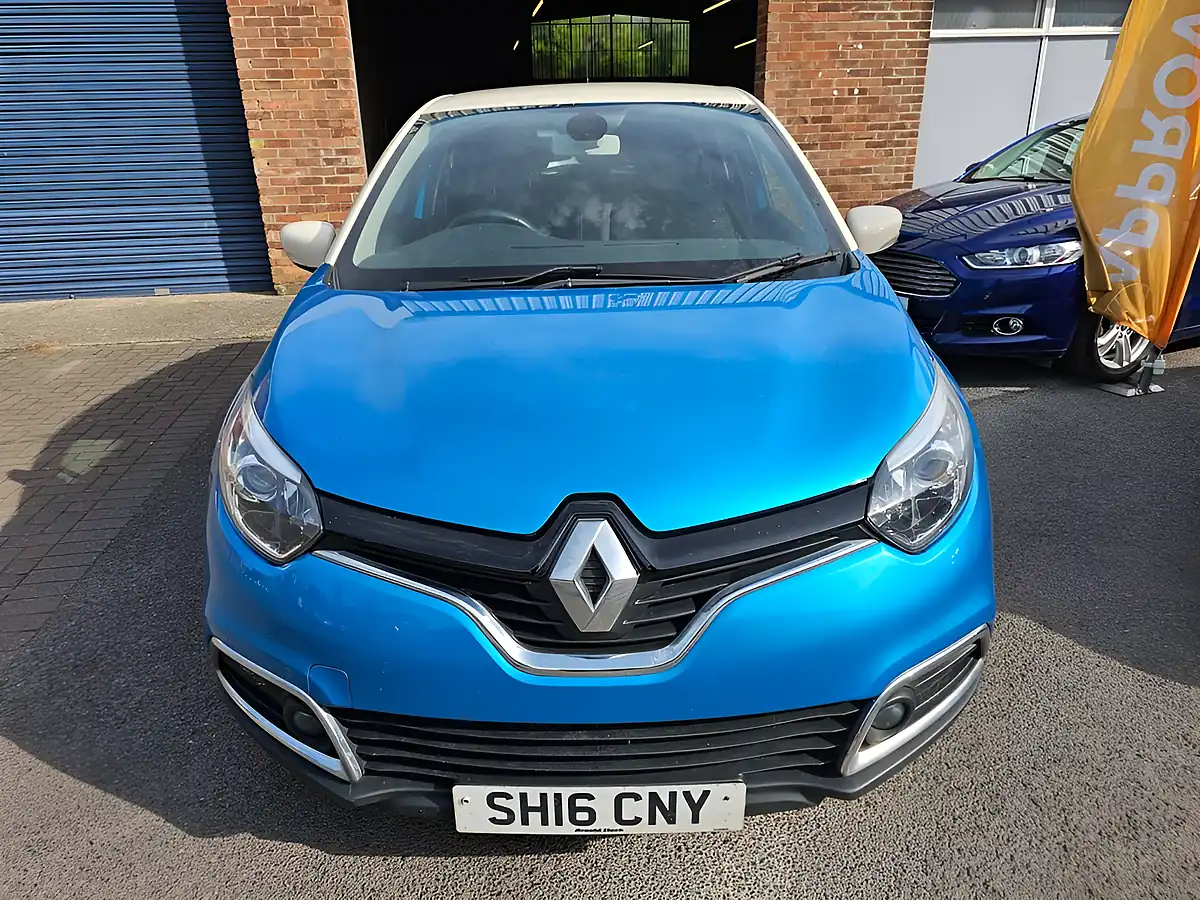 Used 2016 Renault Captur Dynamique Nav Blue - Interior and Exterior details 2