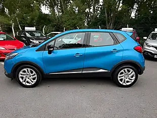 Used 2016 Renault Captur Dynamique Nav Blue - Interior and Exterior details 4