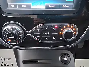 Used 2016 Renault Captur Dynamique Nav Blue - Interior and Exterior details 16