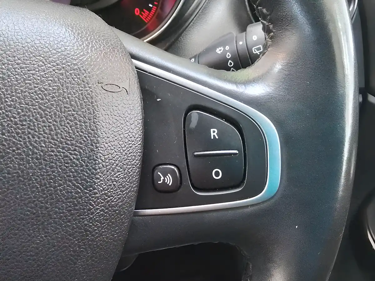 Used 2016 Renault Captur Dynamique Nav Blue - Interior and Exterior details 18