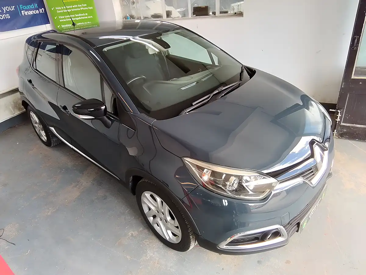 Used 2016 Renault Captur Dynamique Nav Blue - Interior and Exterior details 5