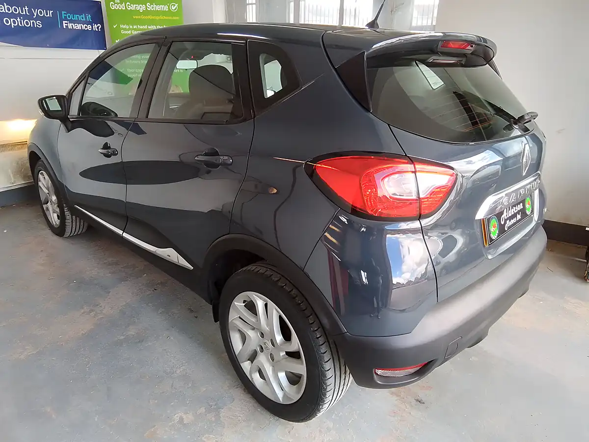 Used 2016 Renault Captur Dynamique Nav Blue - Interior and Exterior details 8