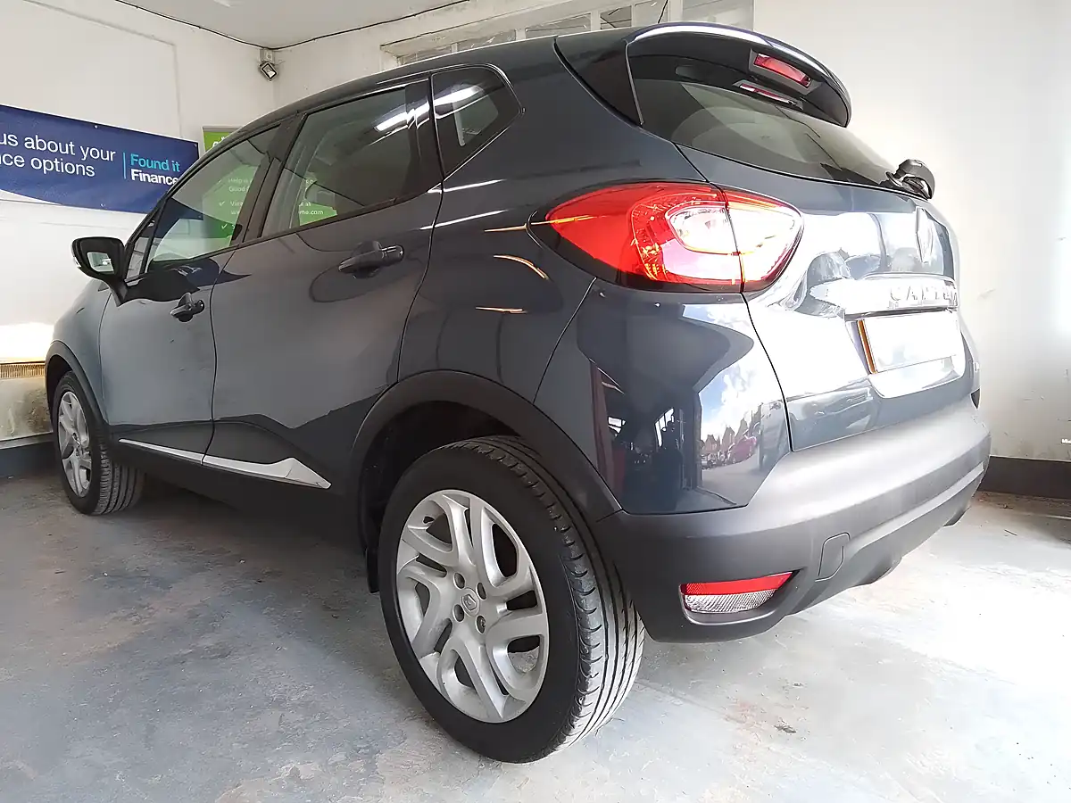 Used 2016 Renault Captur Dynamique Nav Blue - Interior and Exterior details 9