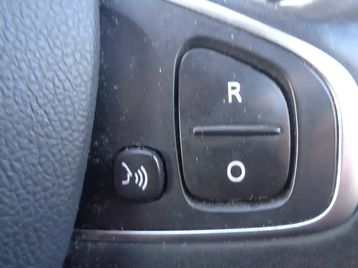 Used 2016 Renault Captur Dynamique Nav Blue - Interior and Exterior details 13