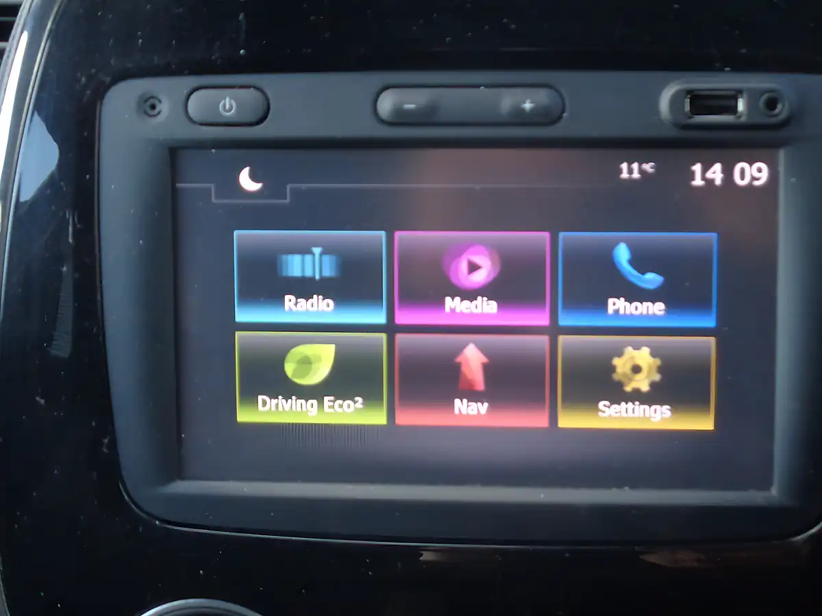 Used 2016 Renault Captur Dynamique Nav Blue - Interior and Exterior details 15