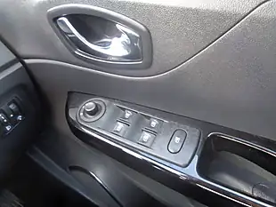 Used 2016 Renault Captur Dynamique Nav Blue - Interior and Exterior details 17
