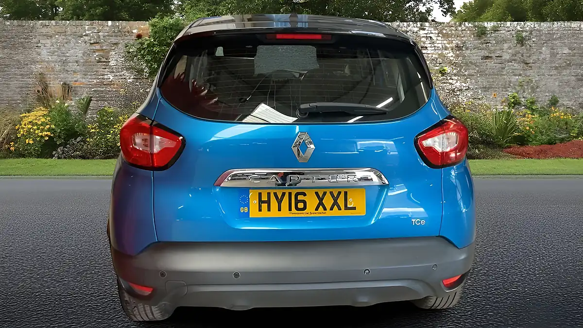 Used 2016 Renault Captur Dynamique Nav Blue - Interior and Exterior details 7