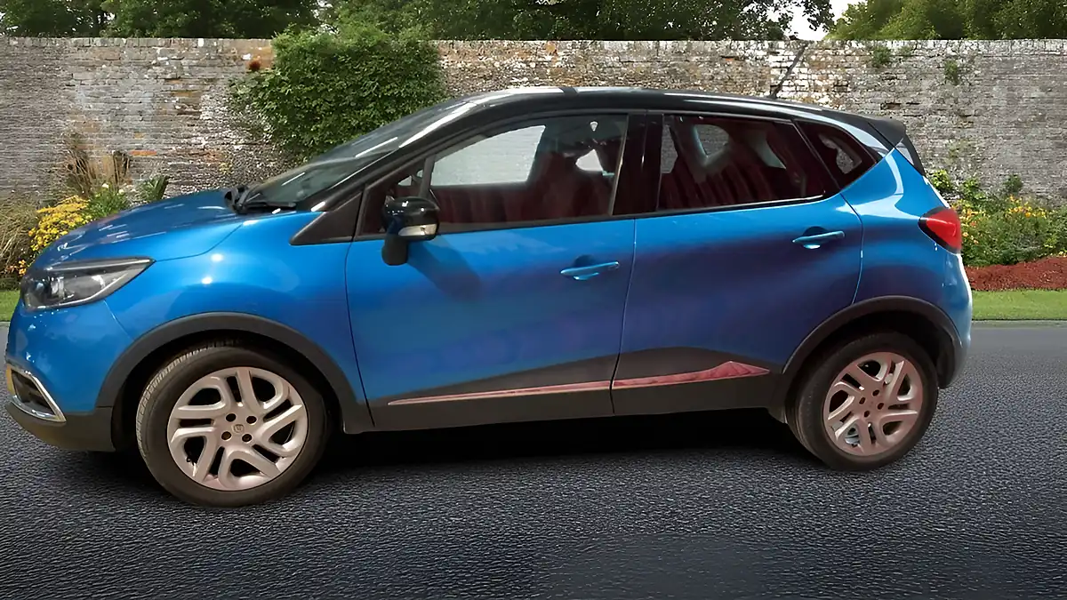 Used 2016 Renault Captur Dynamique Nav Blue - Interior and Exterior details 8
