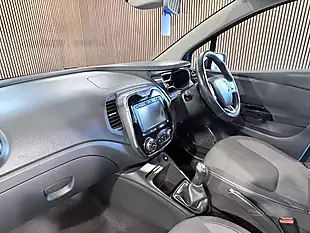 Used 2016 Renault Captur Dynamique Nav Blue - Interior and Exterior details 10