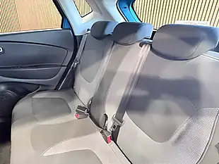 Used 2016 Renault Captur Dynamique Nav Blue - Interior and Exterior details 13