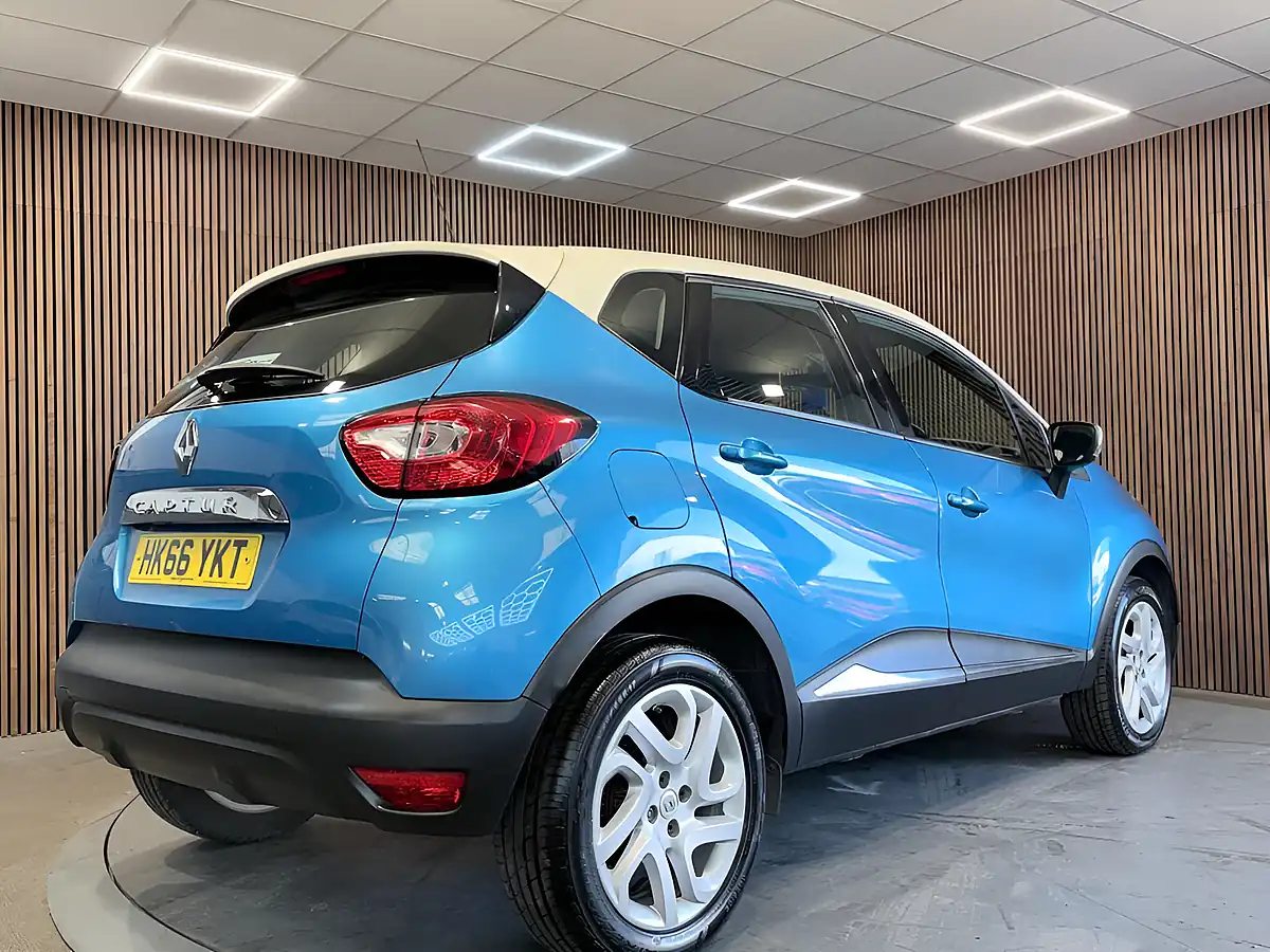 Used 2016 Renault Captur Dynamique Nav Blue - Interior and Exterior details 8