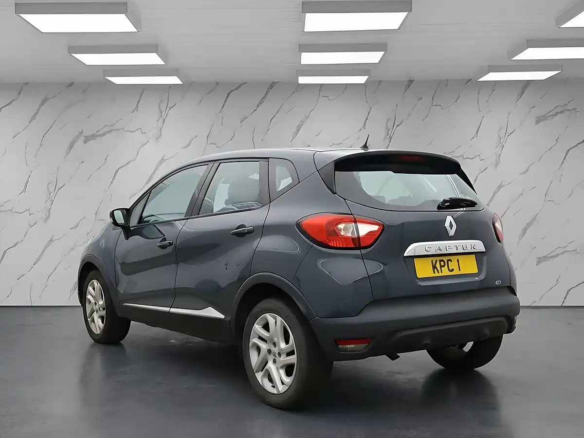 Used 2016 Renault Captur Dynamique Nav Blue - Interior and Exterior details 4