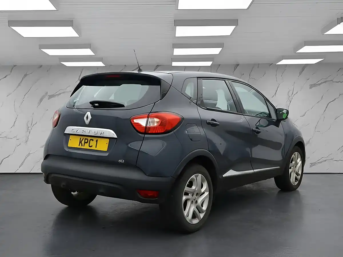Used 2016 Renault Captur Dynamique Nav Blue - Interior and Exterior details 5