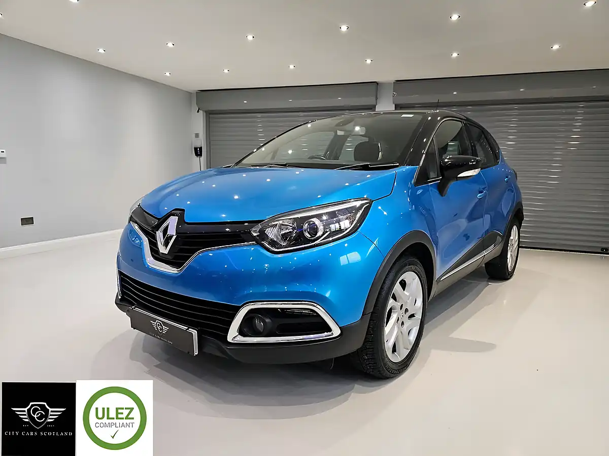 Used 2016 Renault Captur Dynamique Nav Blue - Front View