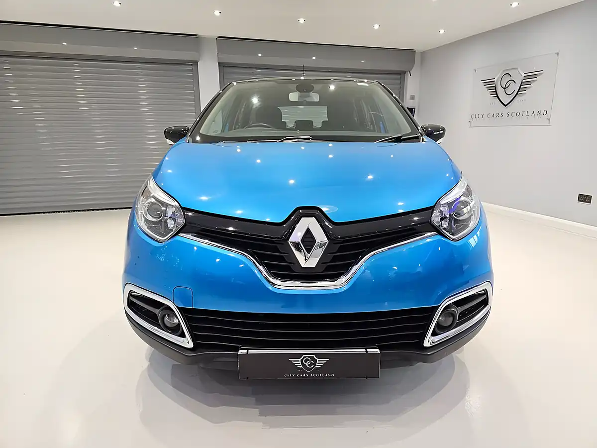 Used 2016 Renault Captur Dynamique Nav Blue - Interior and Exterior details 2