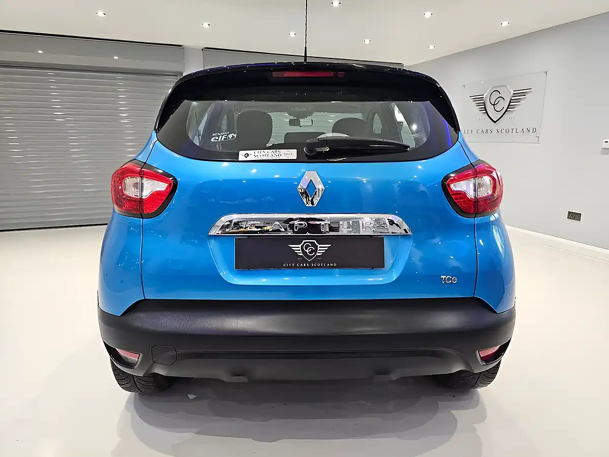 Used 2016 Renault Captur Dynamique Nav Blue - Interior and Exterior details 5