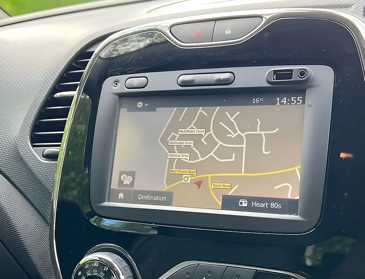Used 2016 Renault Captur Dynamique Nav Diamond Black - Interior and Exterior details 12