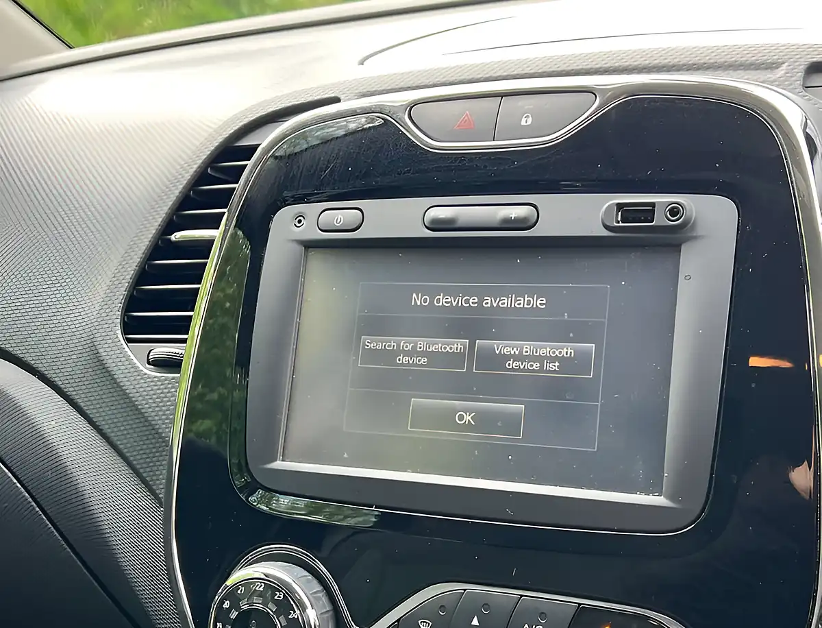 Used 2016 Renault Captur Dynamique Nav Diamond Black - Interior and Exterior details 13