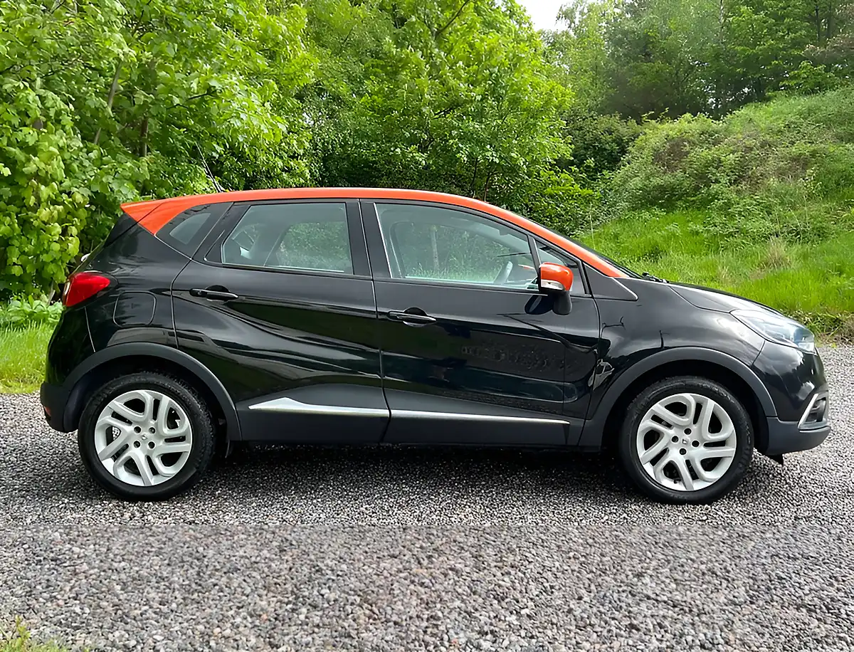 Used 2016 Renault Captur Dynamique Nav Diamond Black - Interior and Exterior details 2