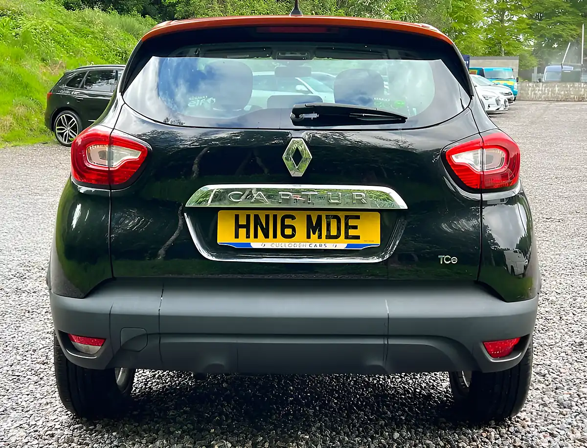 Used 2016 Renault Captur Dynamique Nav Diamond Black - Interior and Exterior details 4