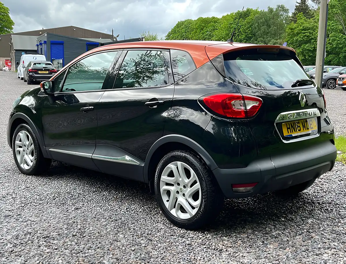 Used 2016 Renault Captur Dynamique Nav Diamond Black - Interior and Exterior details 5