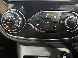 Used 2016 Renault Captur Dynamique Nav Grey - Interior and Exterior details 13