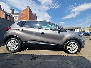 Used 2016 Renault Captur Dynamique Nav Grey - Interior and Exterior details 6