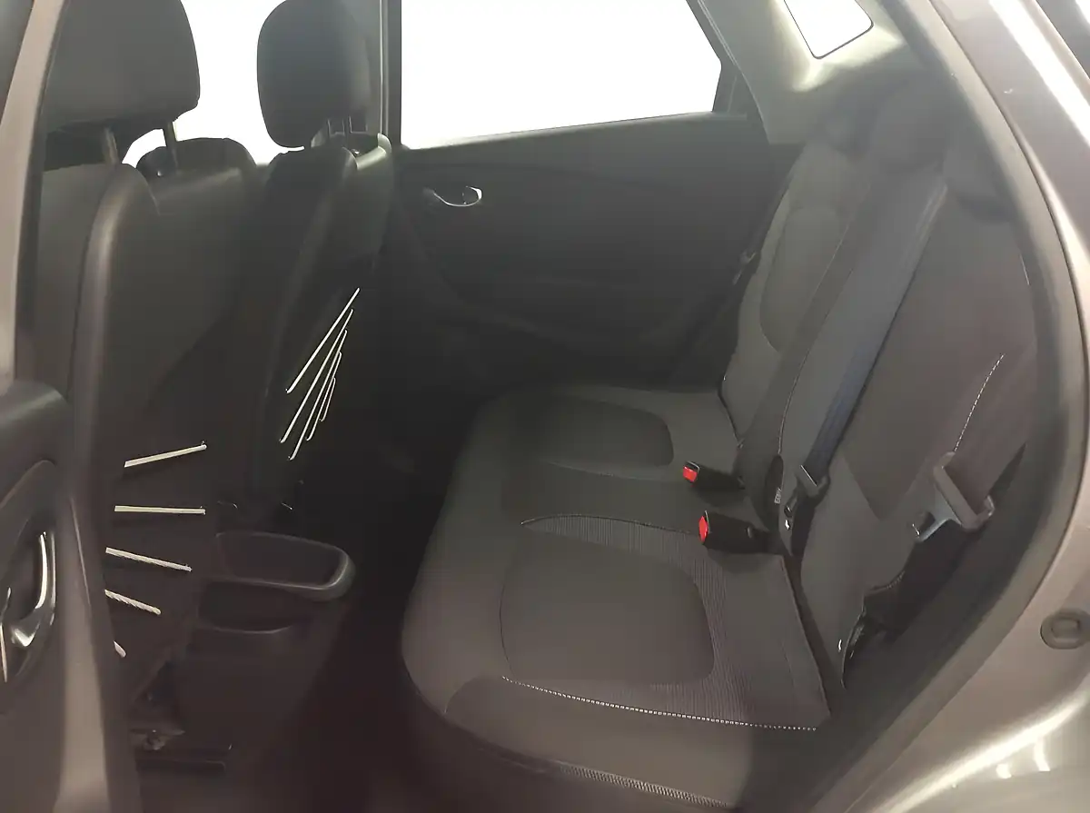 Used 2016 Renault Captur Dynamique Nav Grey - Interior and Exterior details 12