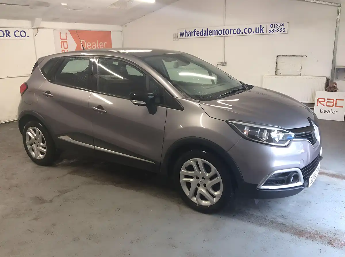 Used 2016 Renault Captur Dynamique Nav Grey - Interior and Exterior details 8