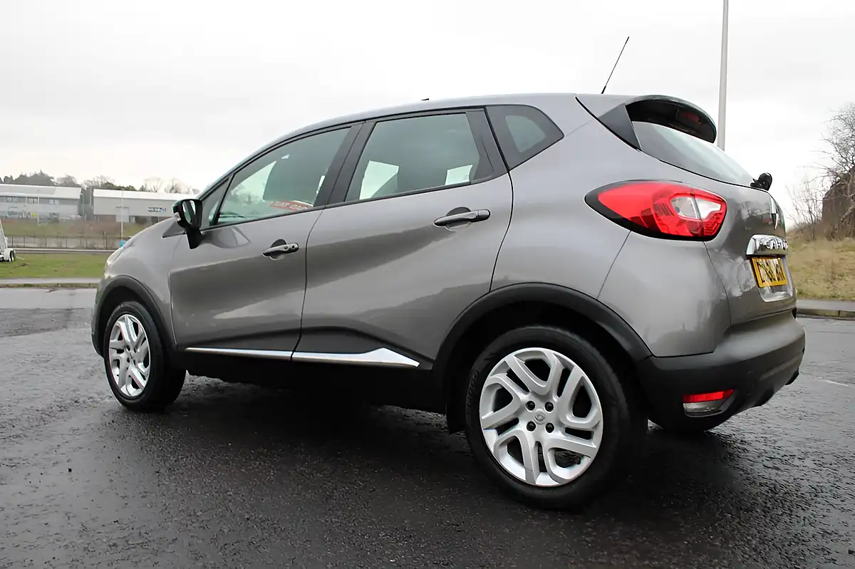 Used 2016 Renault Captur Dynamique Nav Grey - Interior and Exterior details 9