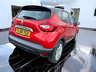 Used 2016 Renault Captur Dynamique Nav Red - Interior and Exterior details 5