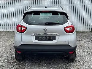 Used 2016 Renault Captur Dynamique Nav Silver - Interior and Exterior details 5