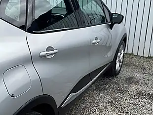 Used 2016 Renault Captur Dynamique Nav Silver - Interior and Exterior details 9