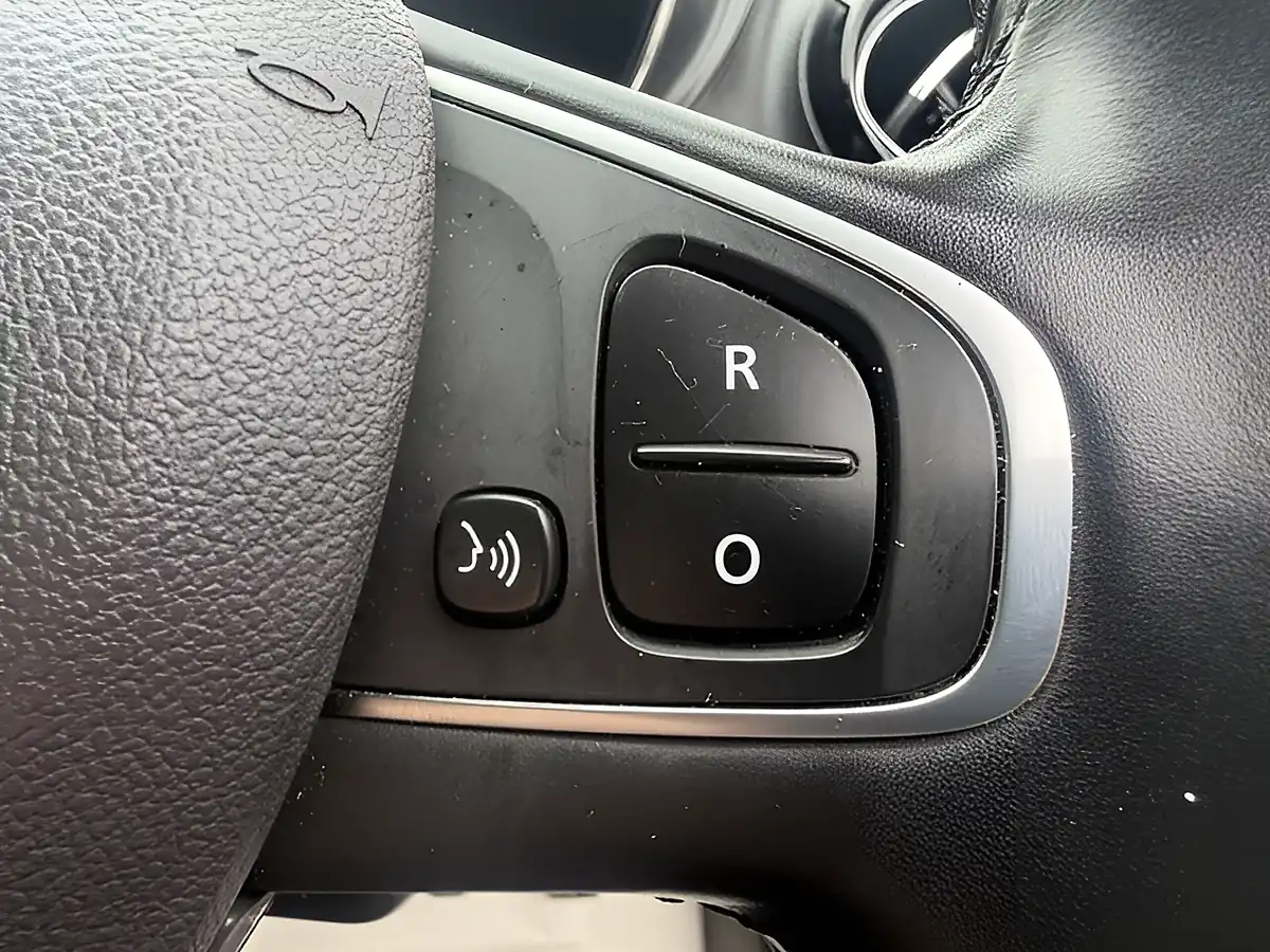 Used 2016 Renault Captur Dynamique Nav Silver - Interior and Exterior details 20