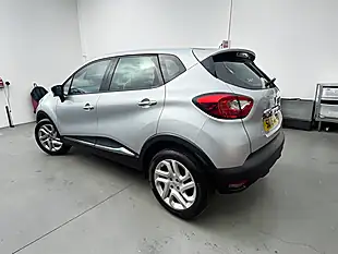 Used 2016 Renault Captur Dynamique Nav Silver - Interior and Exterior details 5