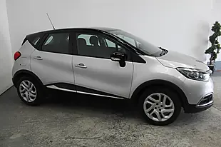 Used 2016 Renault Captur Dynamique Nav Silver - Interior and Exterior details 4