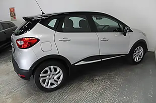 Used 2016 Renault Captur Dynamique Nav Silver - Interior and Exterior details 8
