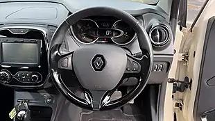 Used 2016 Renault Captur Dynamique Nav White - Interior and Exterior details 11