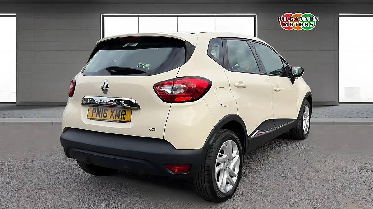 Used 2016 Renault Captur Dynamique Nav White - Interior and Exterior details 18