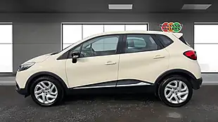 Used 2016 Renault Captur Dynamique Nav White - Interior and Exterior details 3