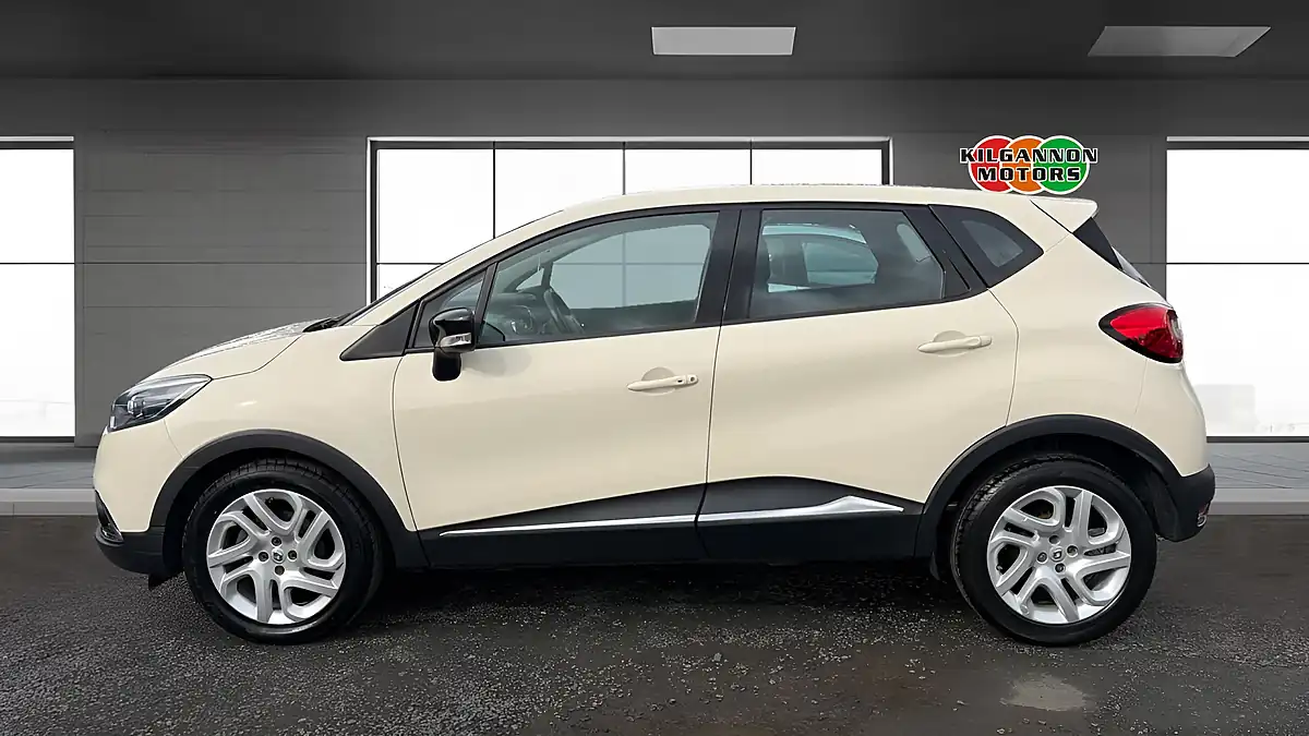 Used 2016 Renault Captur Dynamique Nav White - Interior and Exterior details 3