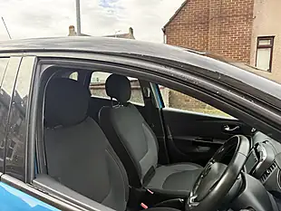 Used 2016 Renault Captur Dynamique S Nav Blue - Interior and Exterior details 12