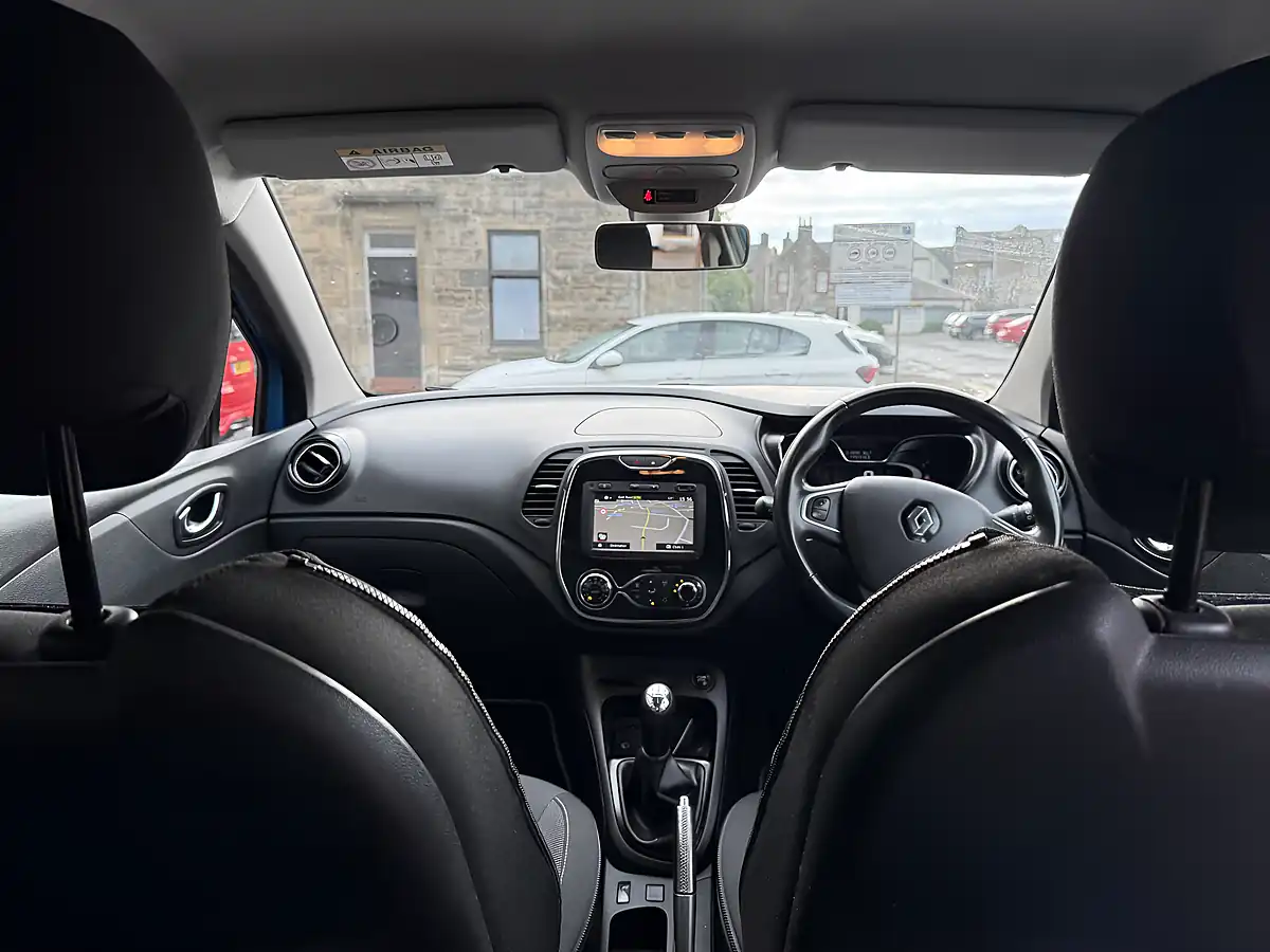 Used 2016 Renault Captur Dynamique S Nav Blue - Interior and Exterior details 6