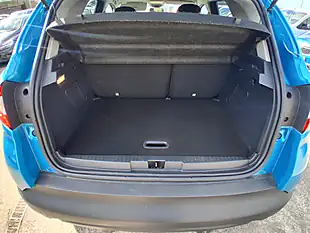 Used 2016 Renault Captur Dynamique S Nav Blue - Interior and Exterior details 12