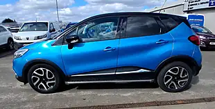 Used 2016 Renault Captur Dynamique S Nav Blue - Interior and Exterior details 4